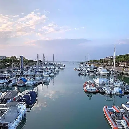 Hotel Spacious And Bright Bibione